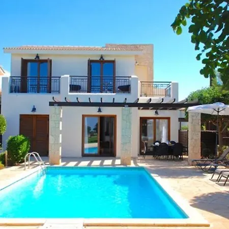 Luxury 3 Bedroom Villa With Communal Pool, Paphos Villa 1175 Villa Kouklia