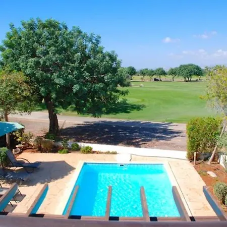 Luxury 3 Bedroom Villa With Communal Pool, Paphos Villa 1175 Villa
