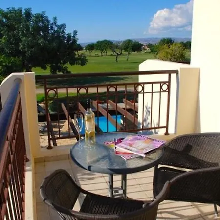 Luxury 3 Bedroom Villa With Communal Pool, Paphos Villa 1175 Villa